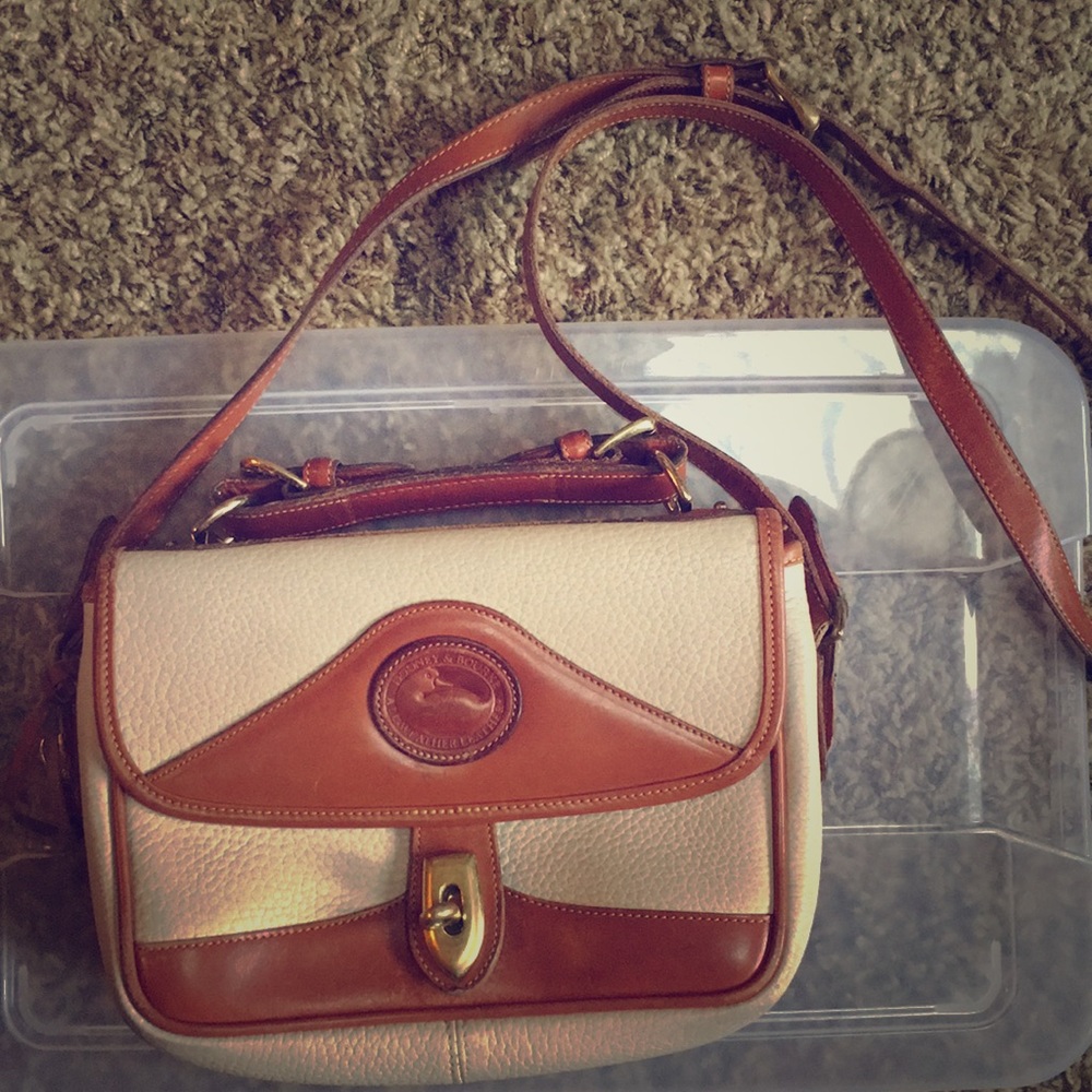 Vintage Dooney & Burke crossbody